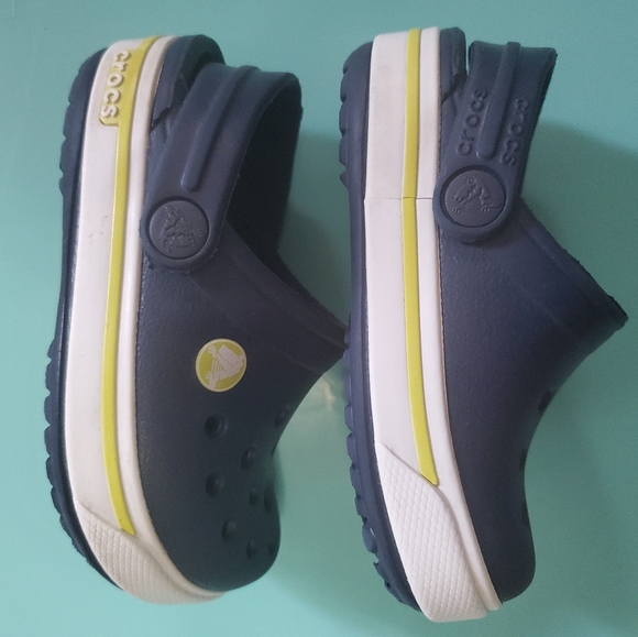 Size 4C Boys Crocband Clogs - Picture 3 of 3